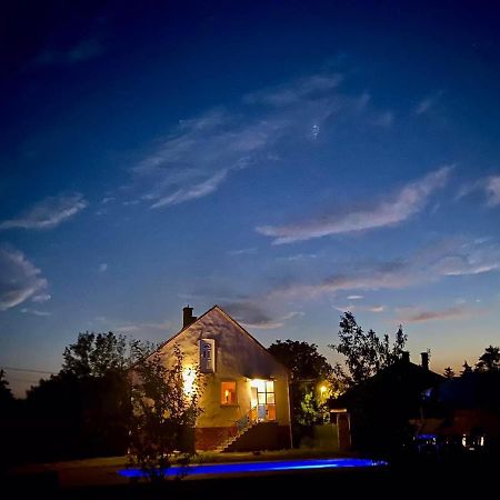 River House - Luxury House On The Border Of The Tisza River Arokto Экстерьер фото